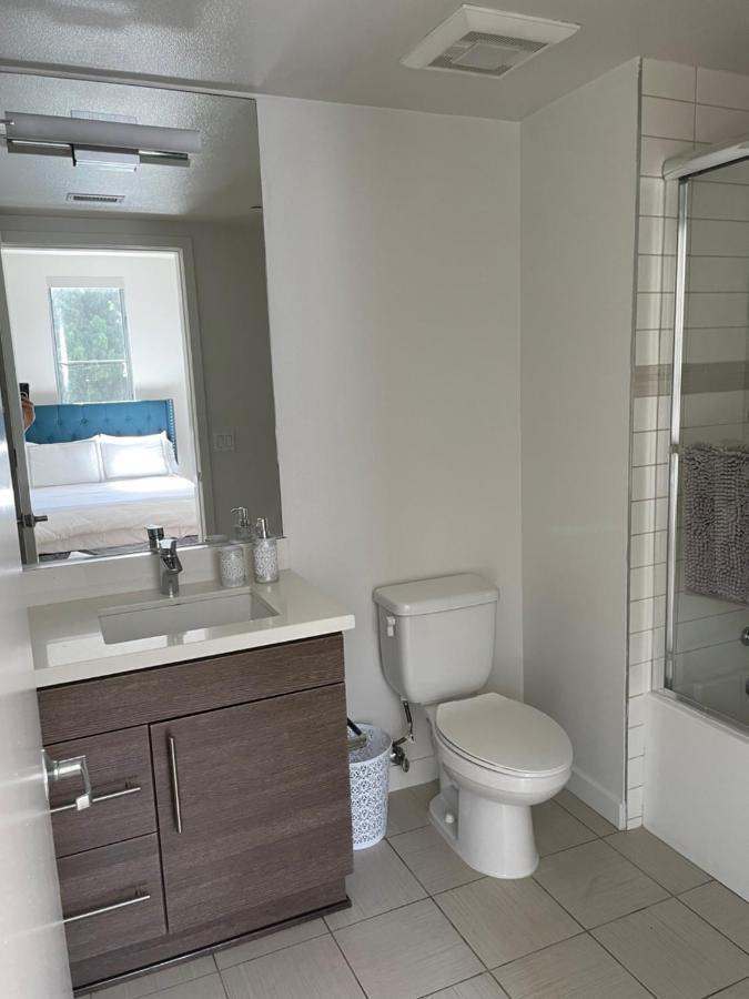 Las Palmas - Modern, Stylish, Spacious, Secure & Tranquil Condo With 2 Master Suite Bedrooms - Wlk To Sm Pier Los Angeles Eksteriør bilde